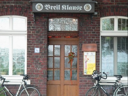 照片: Breilklause